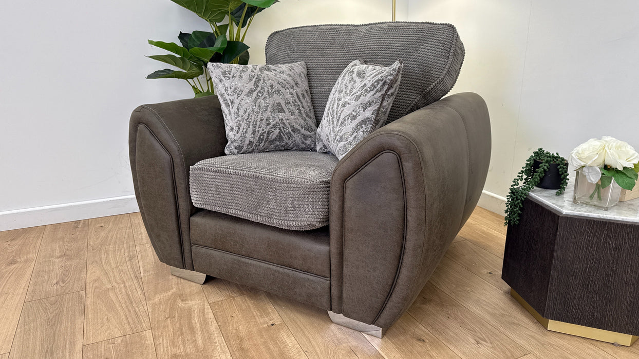 DFS Runswick Chair