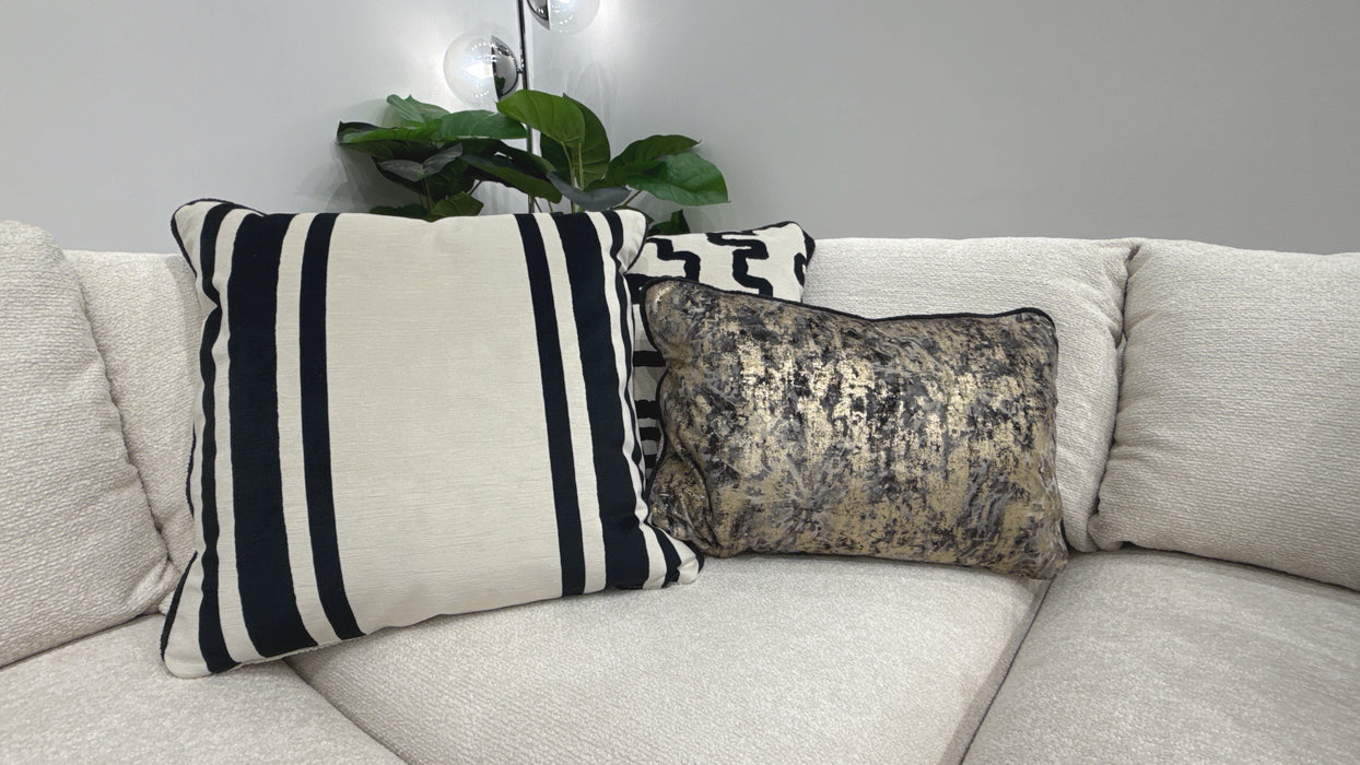 Sofology Westwood Fabric 3 Corner 1 No Trim in Soft Boucle Ecru Mix