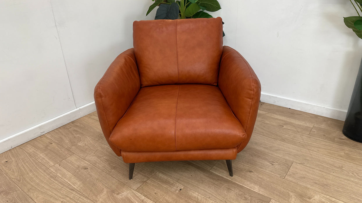 Sofology Adler Leather Chair in Relaxed Soft Amber