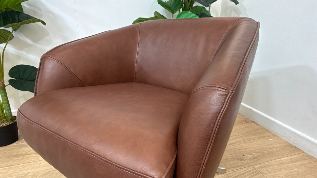 Sofology Adler Leather Swivel Chair in Relaxed Soft Brown