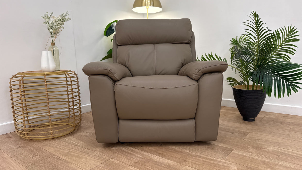 DFS Nevara Leather Recliner in Pine Bark