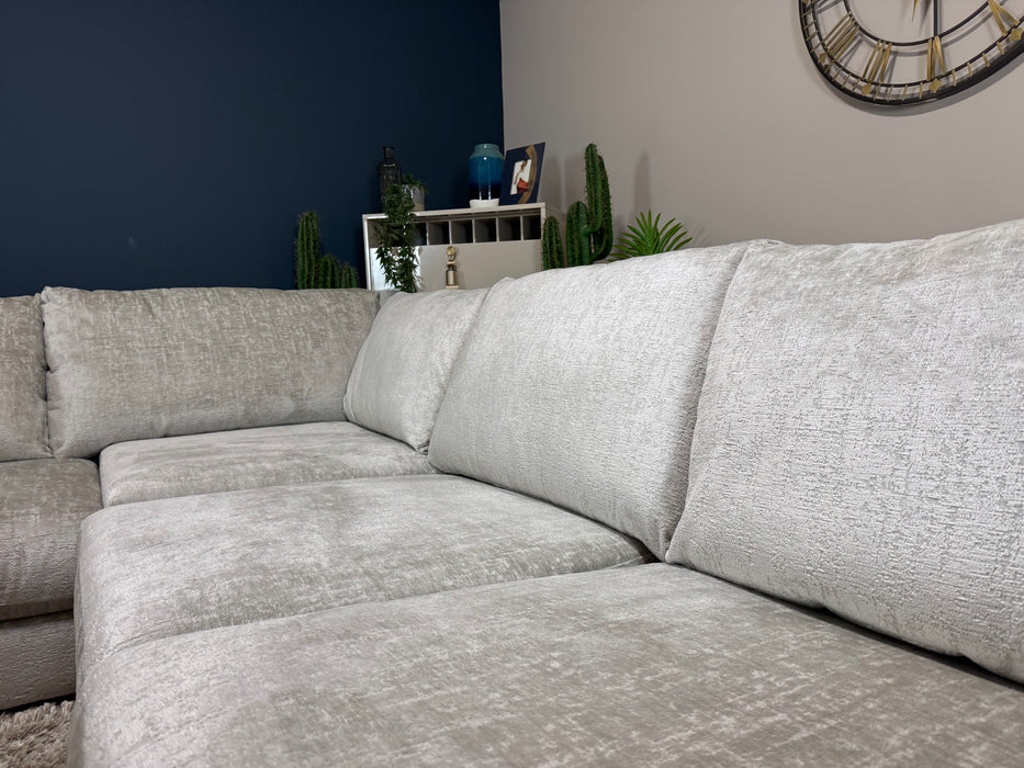 Majestica Fabric Chaise 1 Corner 2 - Plain Silver Mix (WA2)