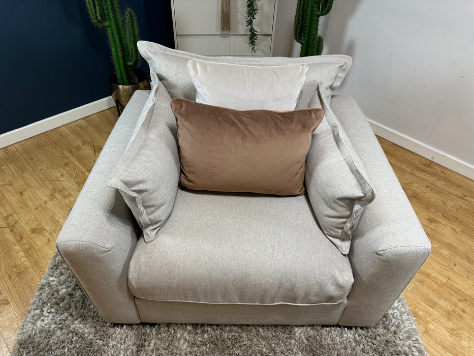 Gaia Fabric Loveseat -Buckingham Linen ( WA2 )