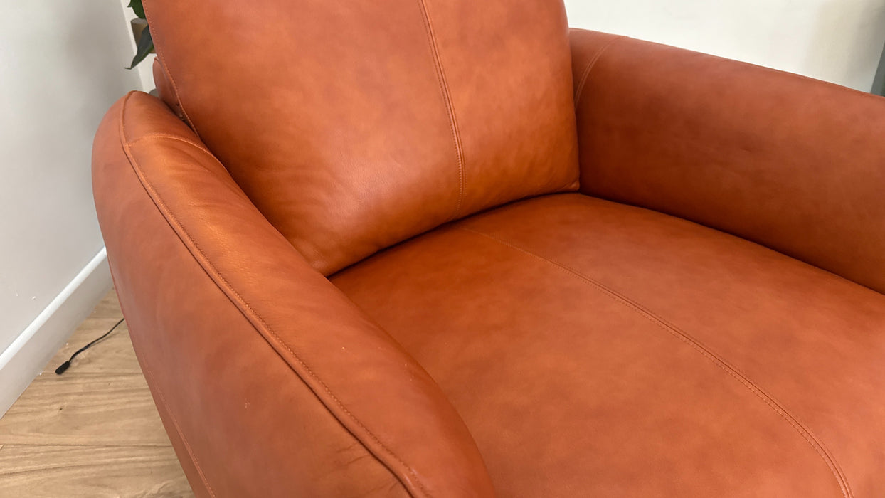 Sofology Adler Leather Chair in Relaxed Soft Amber
