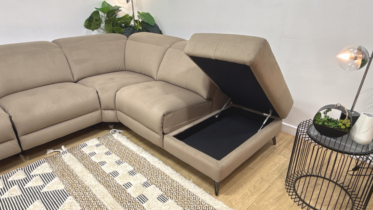 Sofology Jax 3 Corner 1.5 Power Chaise Power Recliner/Headrest in Sample Bella Latte