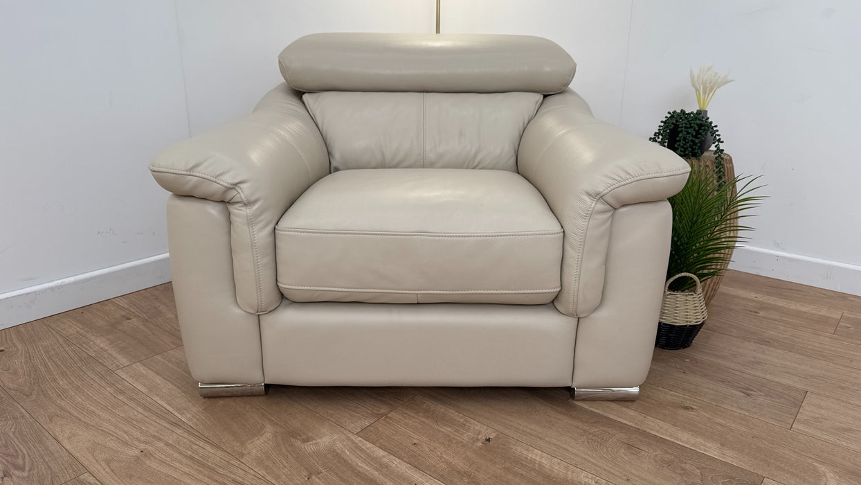 Delta Leather Chair