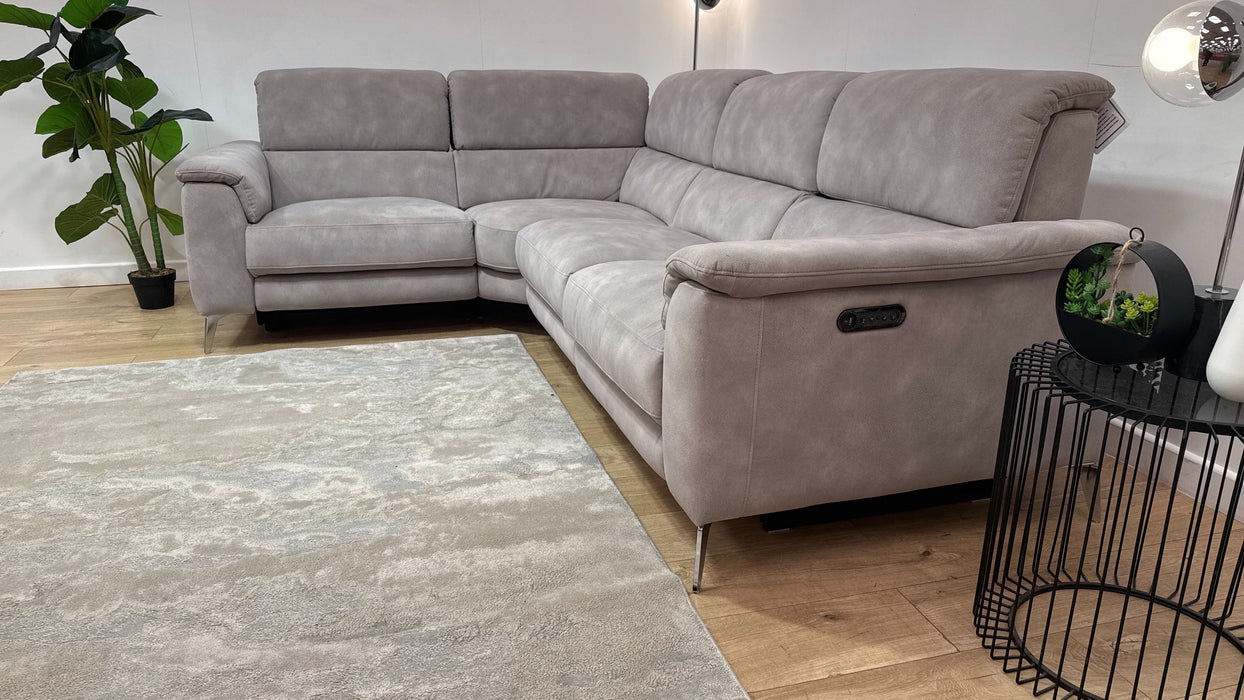Sofology Illinois Fabric 1 Corner 2 Power Recliner/Headrest x 2 in Lifestyle Mottled Marble
