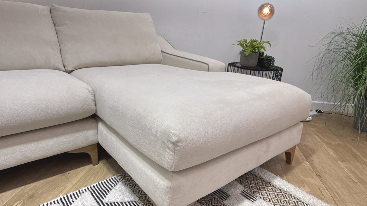 Sofology Wildwood Fabric 4 Seater Chaise in Soft Sherpa Natural Contrast Piping Mix