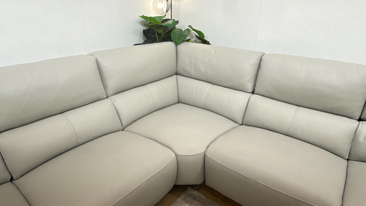 Sofology Arlington Leather 2 Corner 2 Power Recliner/Headrest Lumbar in Trusty Matt Light Grey