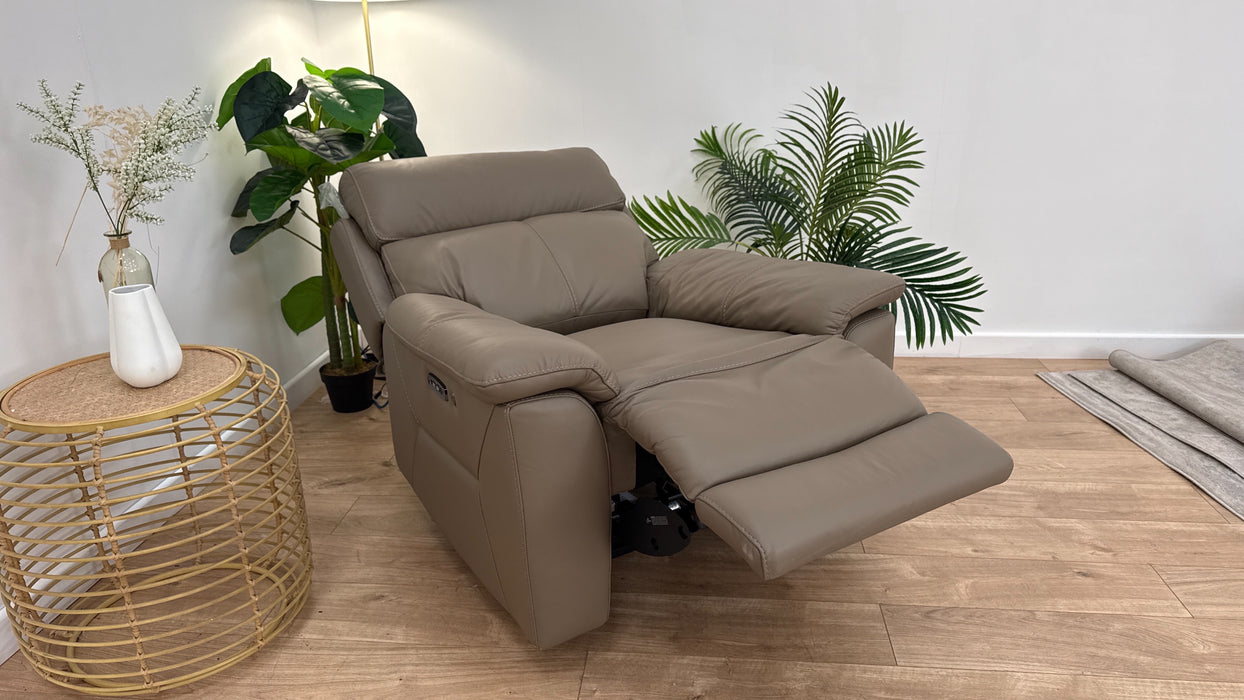DFS Nevara Leather Recliner in Pine Bark