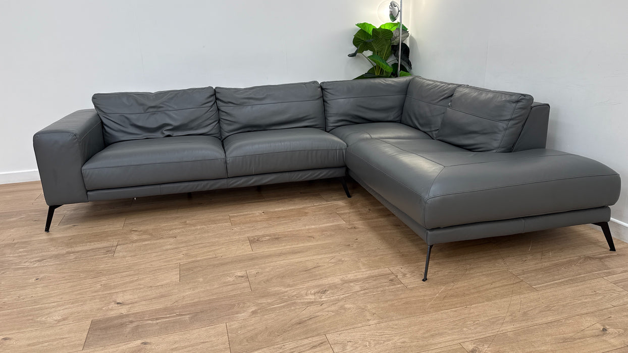 DFS Nuela Leather Corner