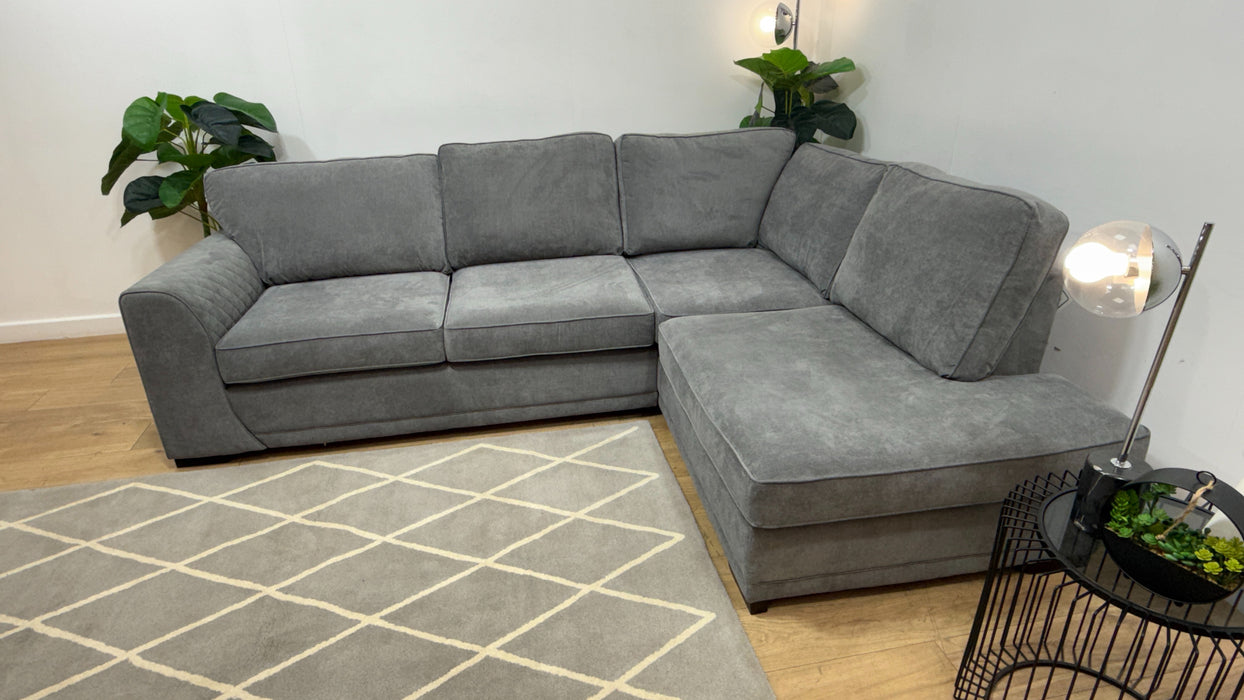 DFS Orka Fabric 2 Corner 1 in Graphite