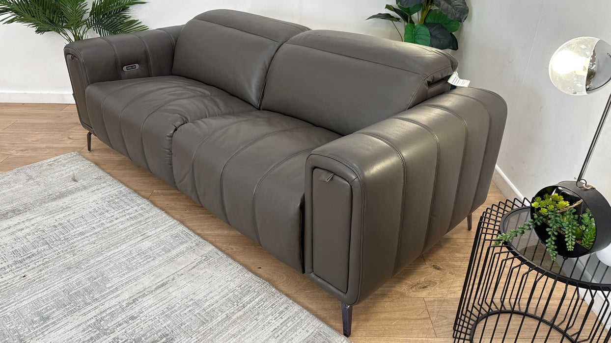 DFS Trip	Recliner 3 Seater in Storm