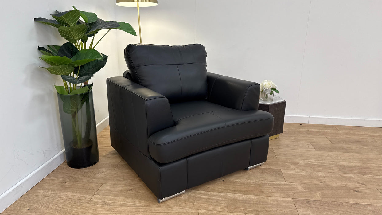 DFS Freya Chair