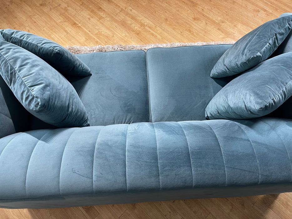 Fluted Isla 2 Seat - Fabric Sofa - Velluto Azure All Over (WA2)