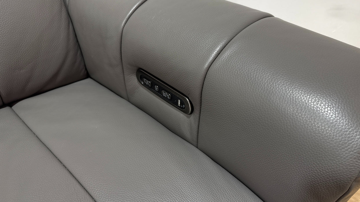 Sofology Paramount Leather 2.5 Seater Console Power Recliner/Headrest Speakers in Trusty Embossed Elephant