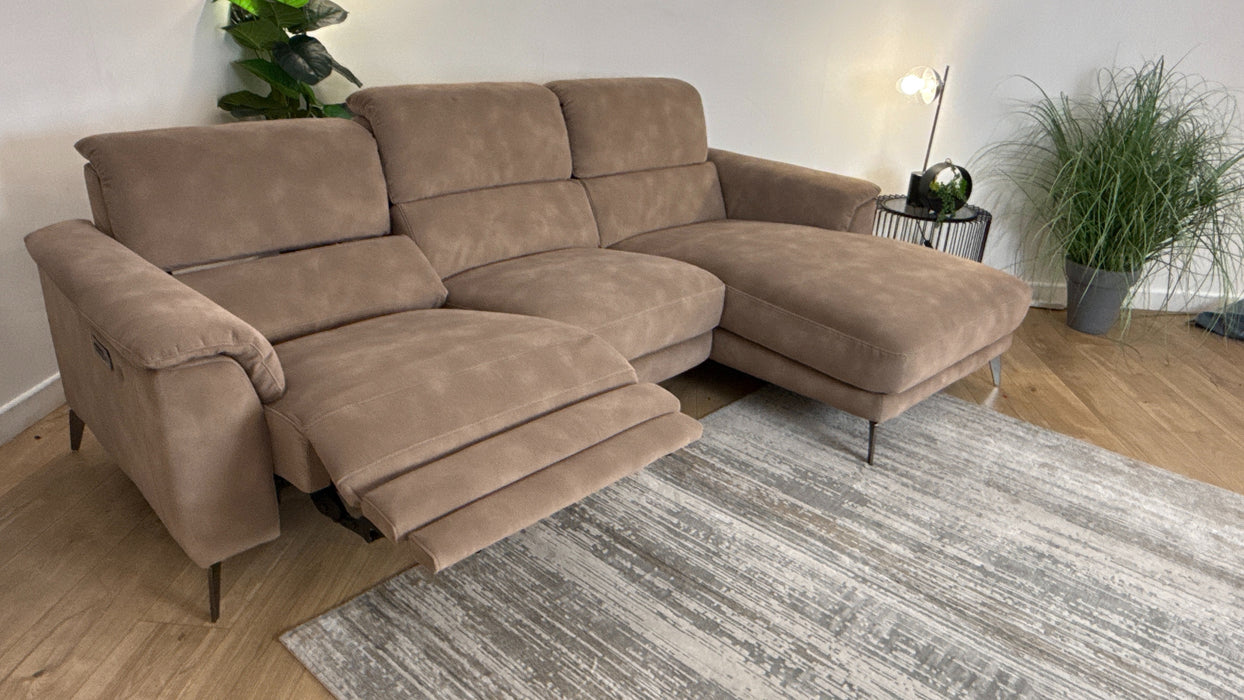 Sofology Illinois Fabric 3 Seater Chaise in Lifestyle Mottled Latte