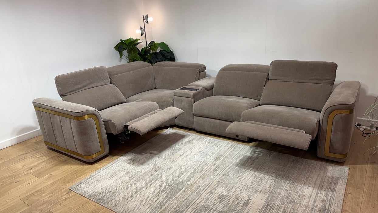 Sofology Plaza Fabric 1.5 Smart Console Corner 3 Power Recliner/Headrest Heated Seats in Relaxed Chenille Nutmeg