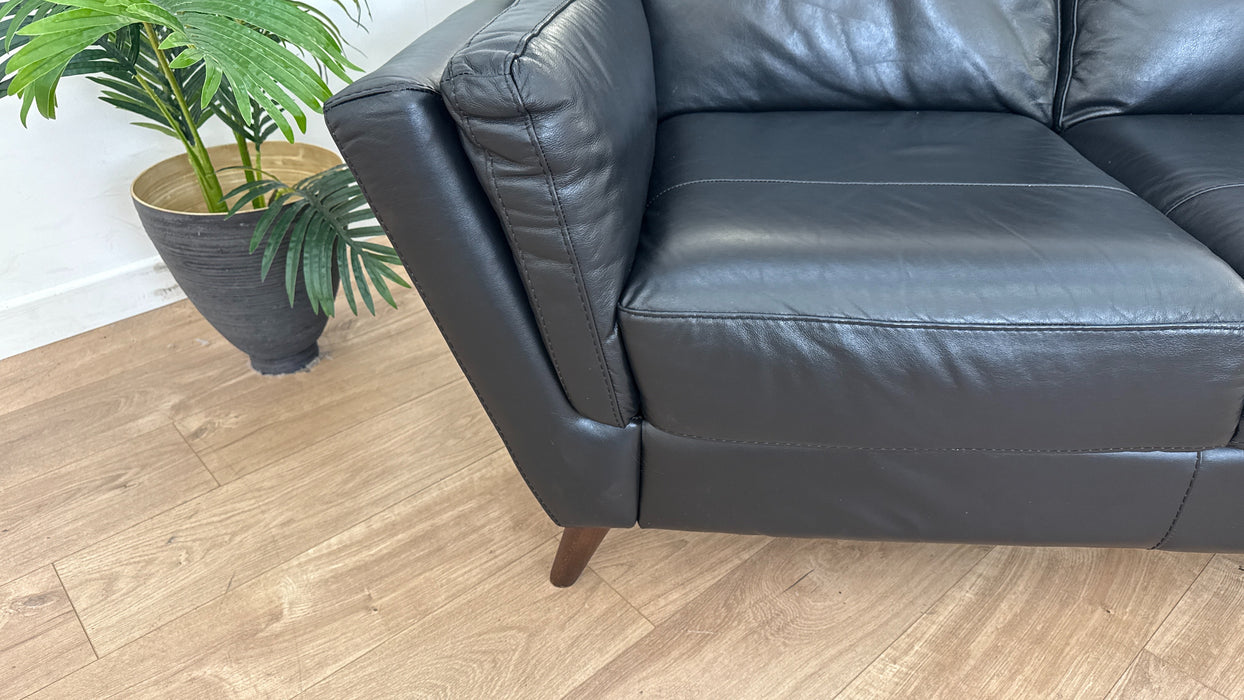 Fellini 2 Seat - Leather Sofa - Alaska Black