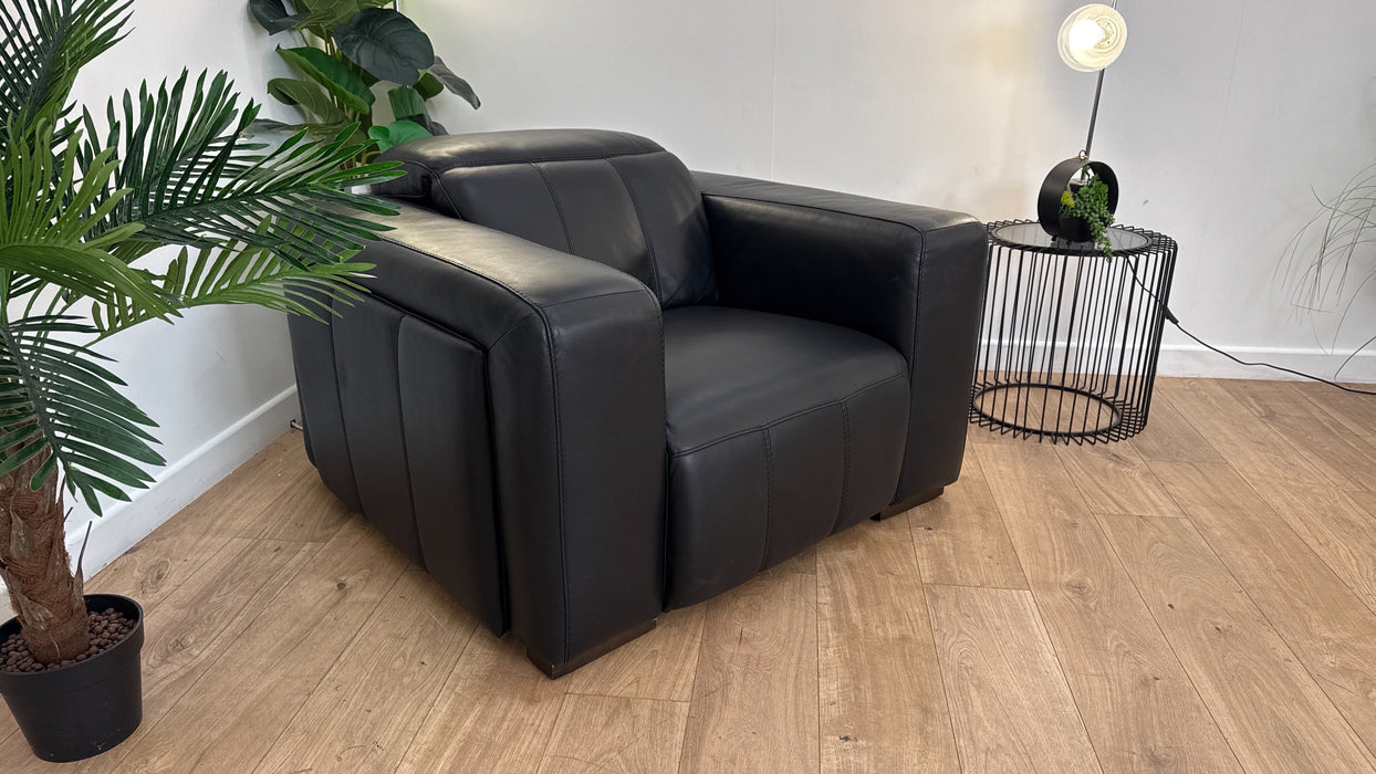 DFS Crusade Leather Recliner Chair in Black