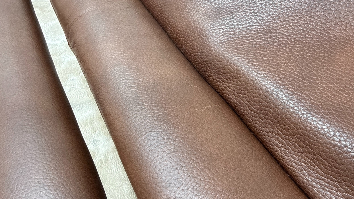 Sofology Fratelli Leather 2.5 Seater Power Recliner/Headrest in Trusty Embossed Chestnut