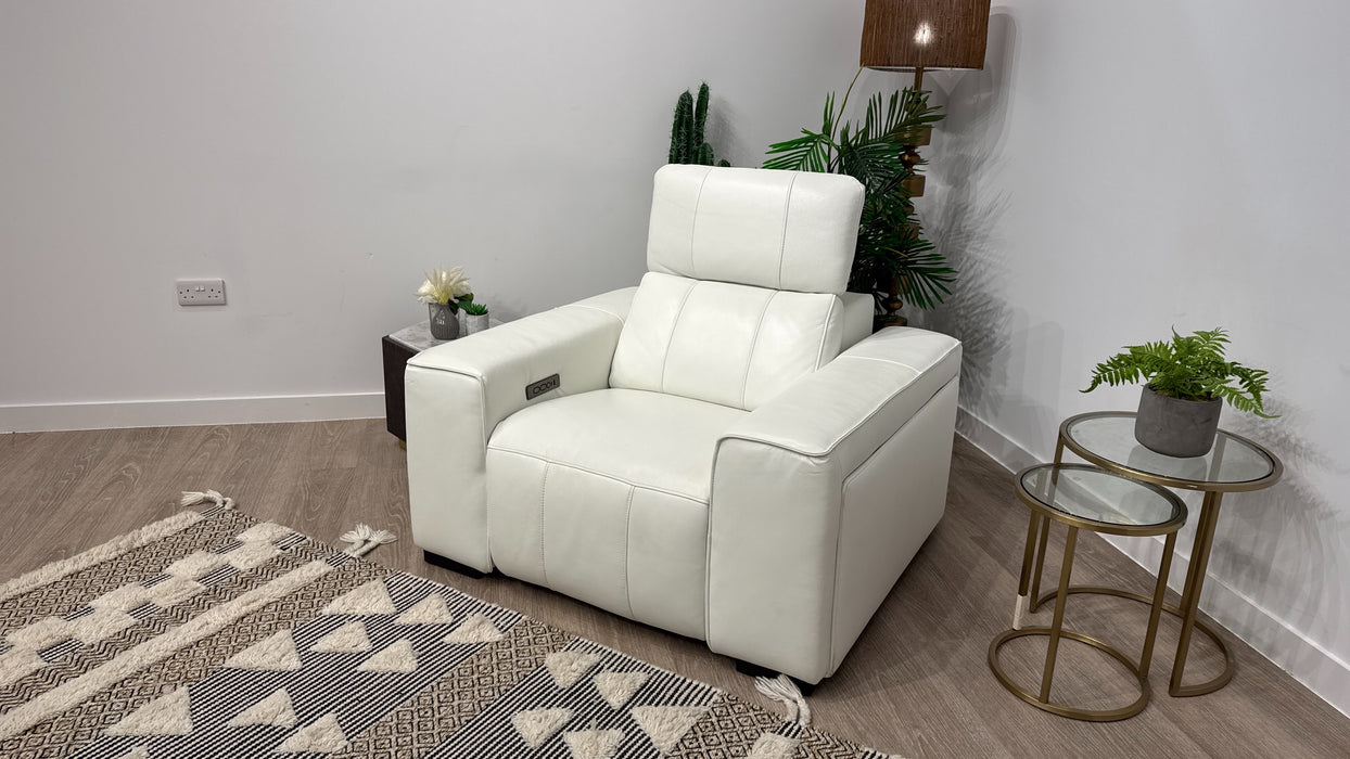DFS Soundwave Power Recliner Chair In White