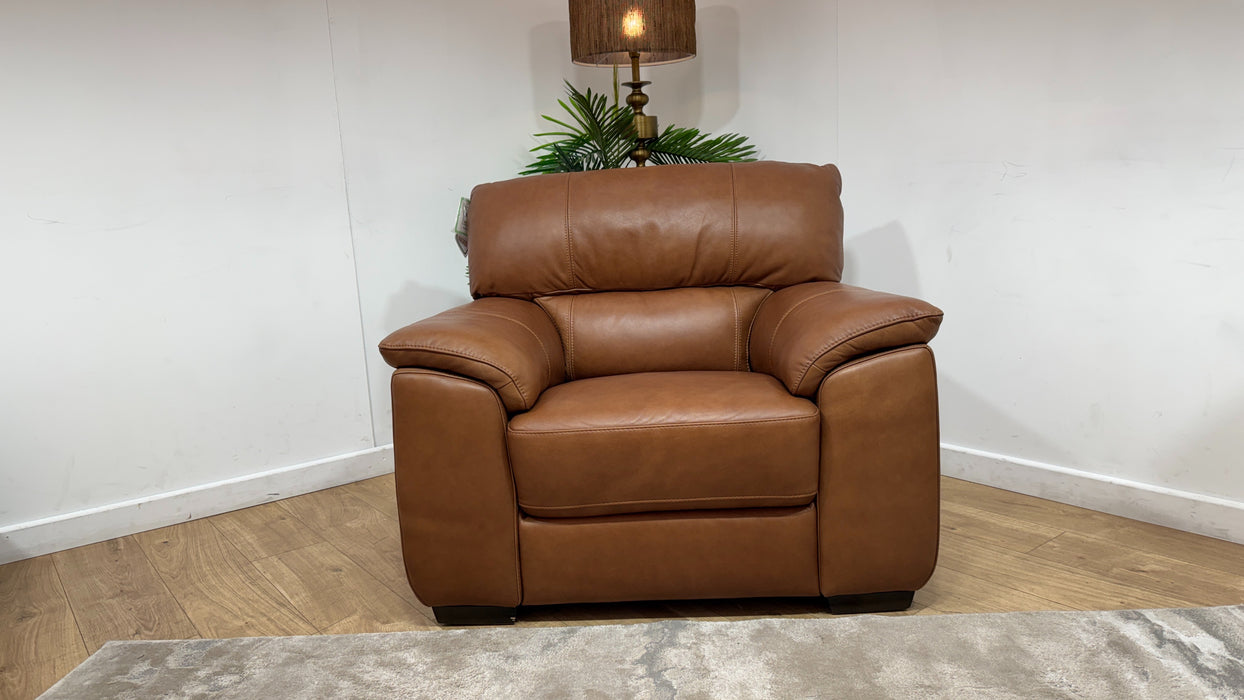 Sofology Santina Leather Chair in Relaxed Soft Tan