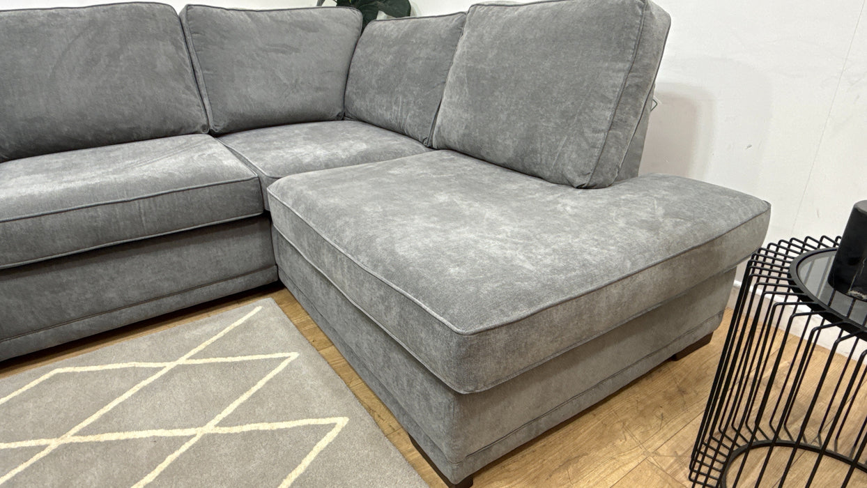 DFS Orka Fabric 2 Corner 1 in Graphite