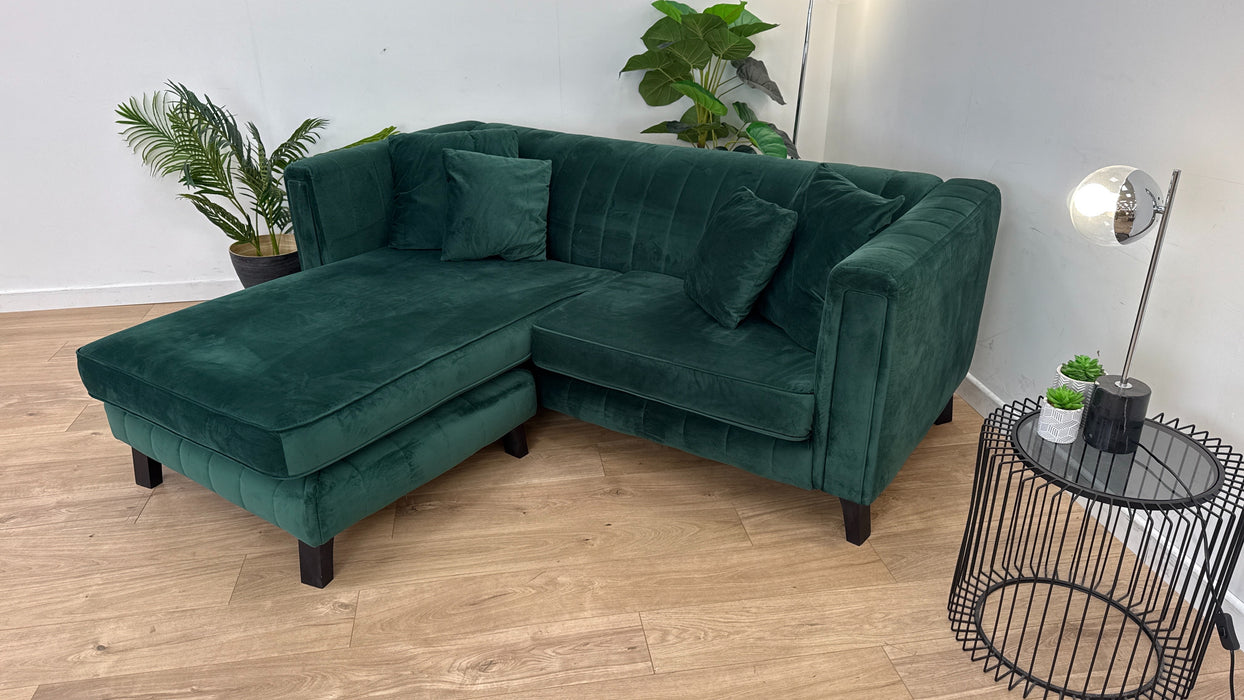 Fluted Isla 3 Seater Chaise - Fabric Sofa - Velluto Dark Green All Over