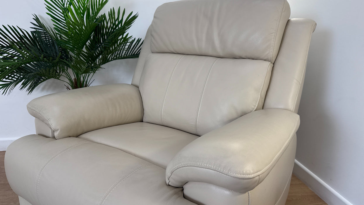 Sofology Gracie Leather Chair Manual Recliner in Trusty Sheen Bone China