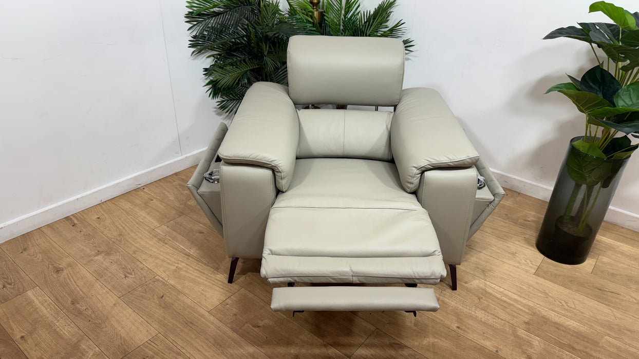 Sofology Fratelli Leather Chair Power Recliner/Headrest in Trusty Embossed Light Grey
