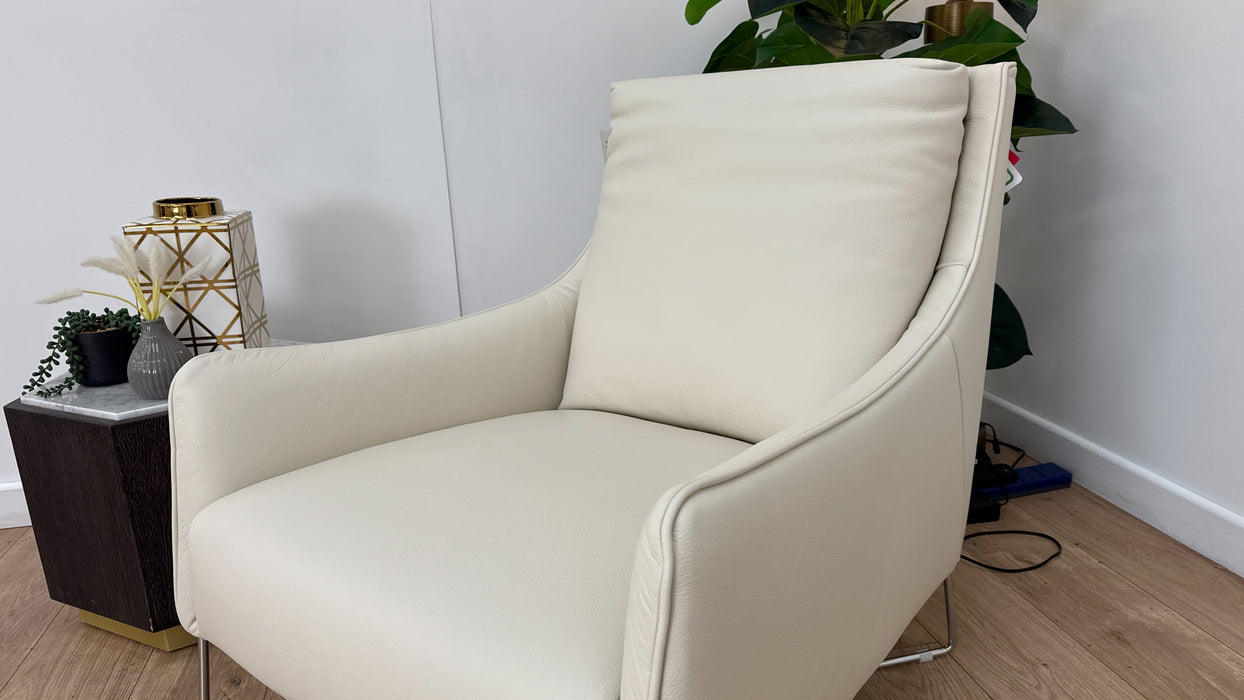 DFS The Venezia Leather Accent Chair in Pasadena Cream