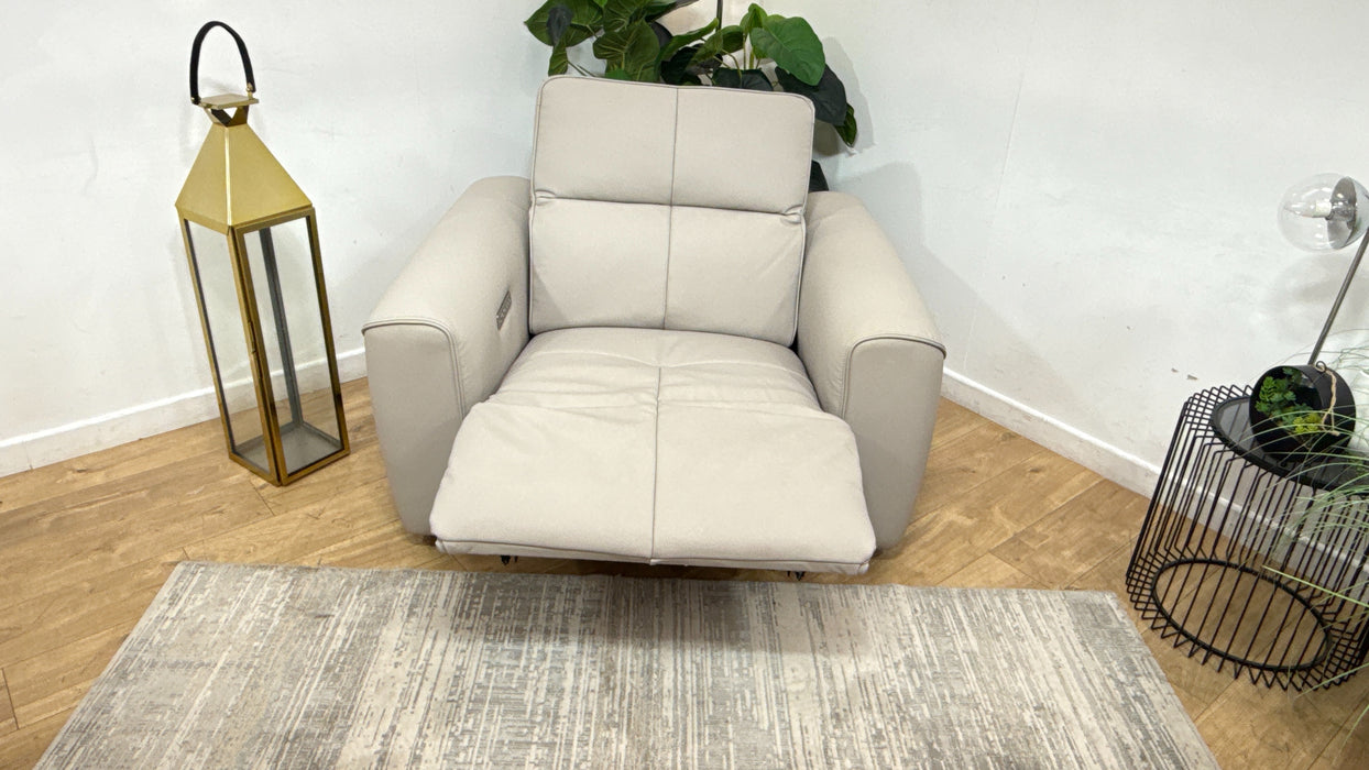 Sofology Riviera Leather Loveseat Power Recliner/Headrest in Trusty Super Matt Cloud Grey