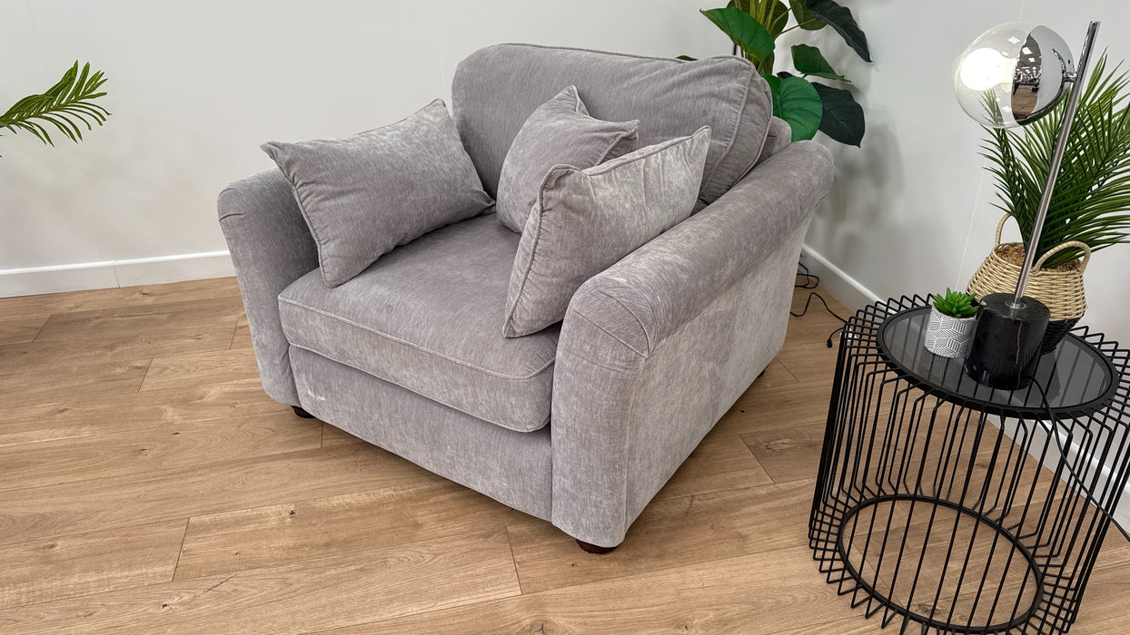 Notting Hill Loveseat - Fabric - Ellie Silver