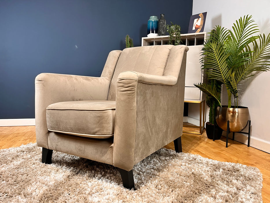 Fluted Isla Fabric Accent Chair Velluto Mocha All Over (WA2)