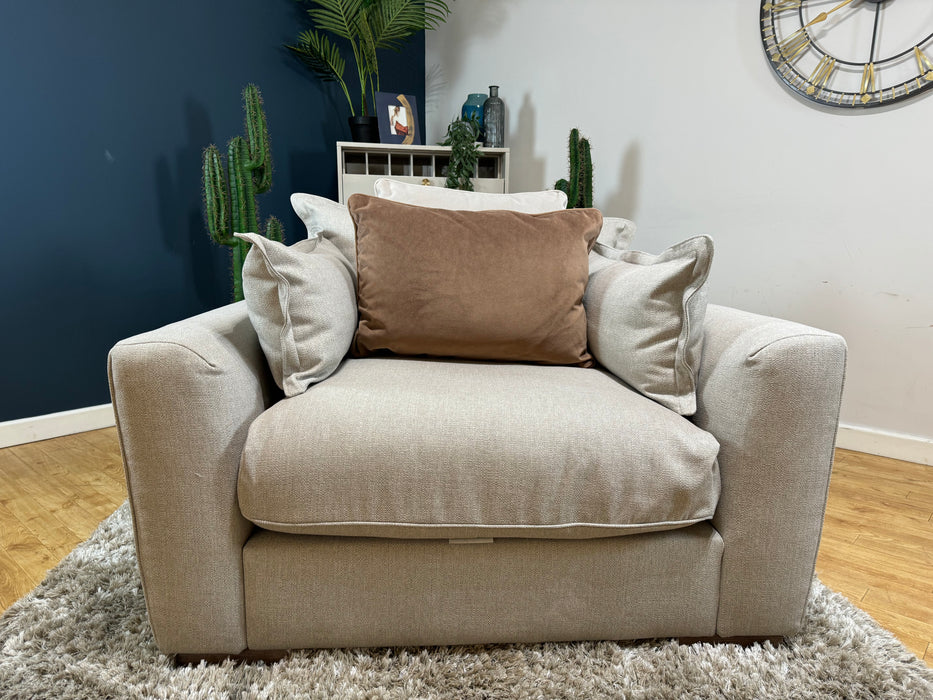 Gaia Fabric Loveseat -Buckingham Linen ( WA2 )