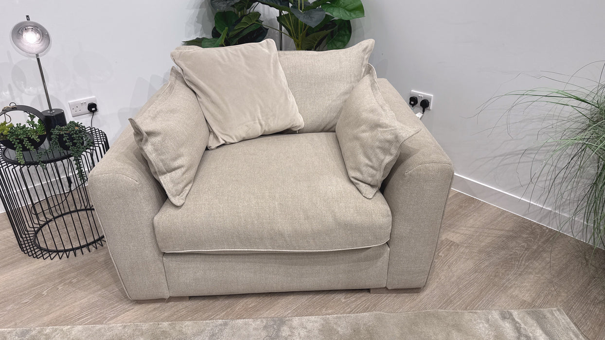 Sofology Gaia Loveseat in Buckingham Linen Mix