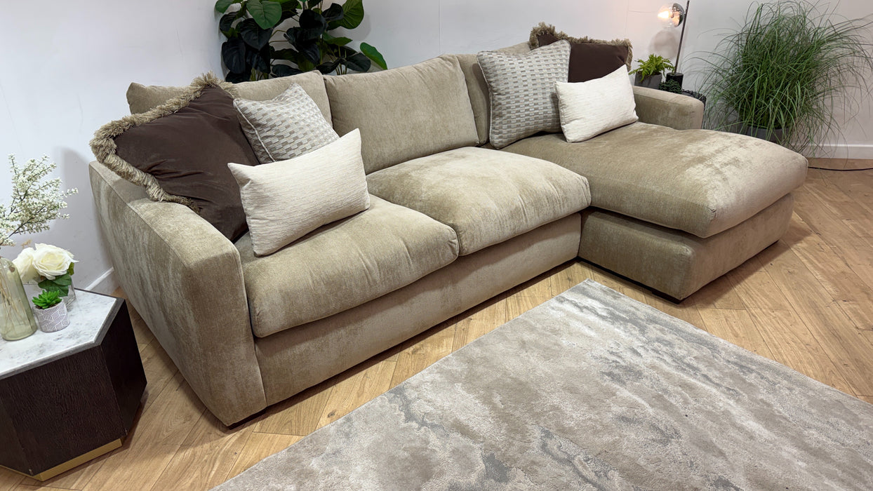 Sofology Moderna Fabric 4 Seater Chaise Extra Flex Seats in Lifestyle Plush Chenille Barley Mix