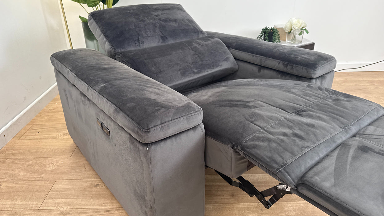 DFS Hike Recliner Chair in Charcoal