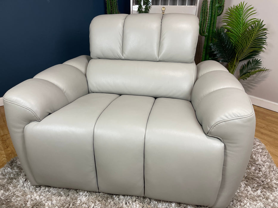 Nobu Leather Loveseat - Trusty Sheen Lead Grey (WA2)