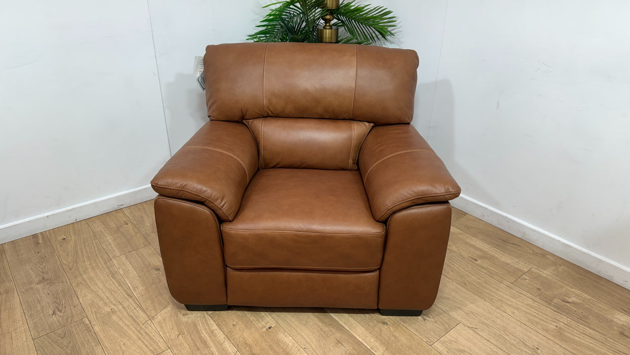 Sofology Santina Leather Chair in Relaxed Soft Tan