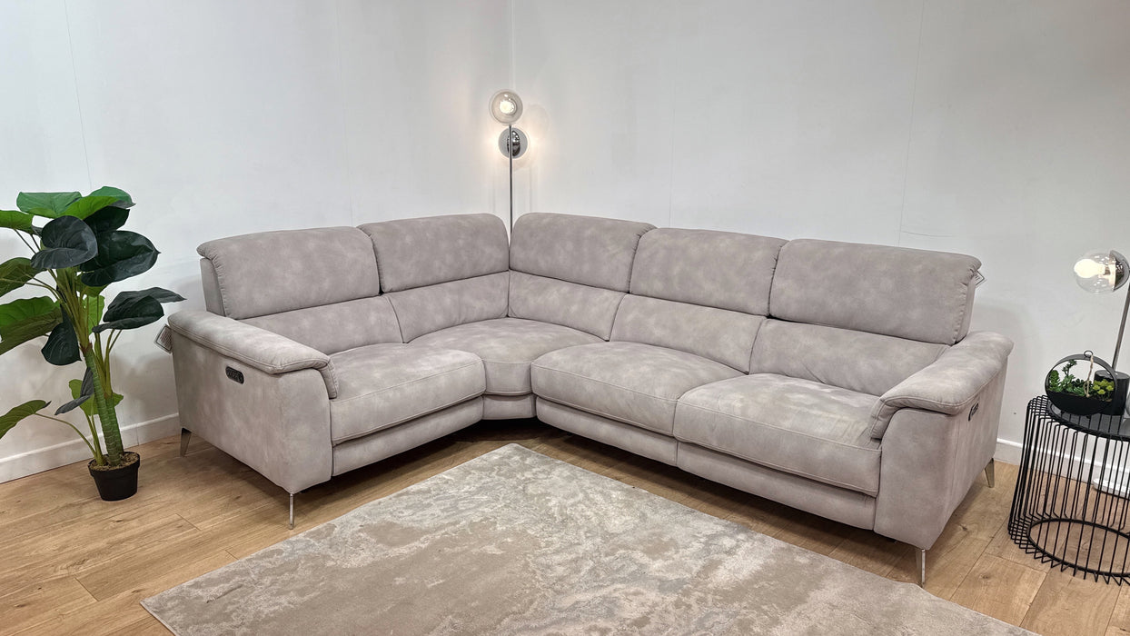 Sofology Illinois Fabric 1 Corner 2 Power Recliner/Headrest x 2 in Lifestyle Mottled Marble