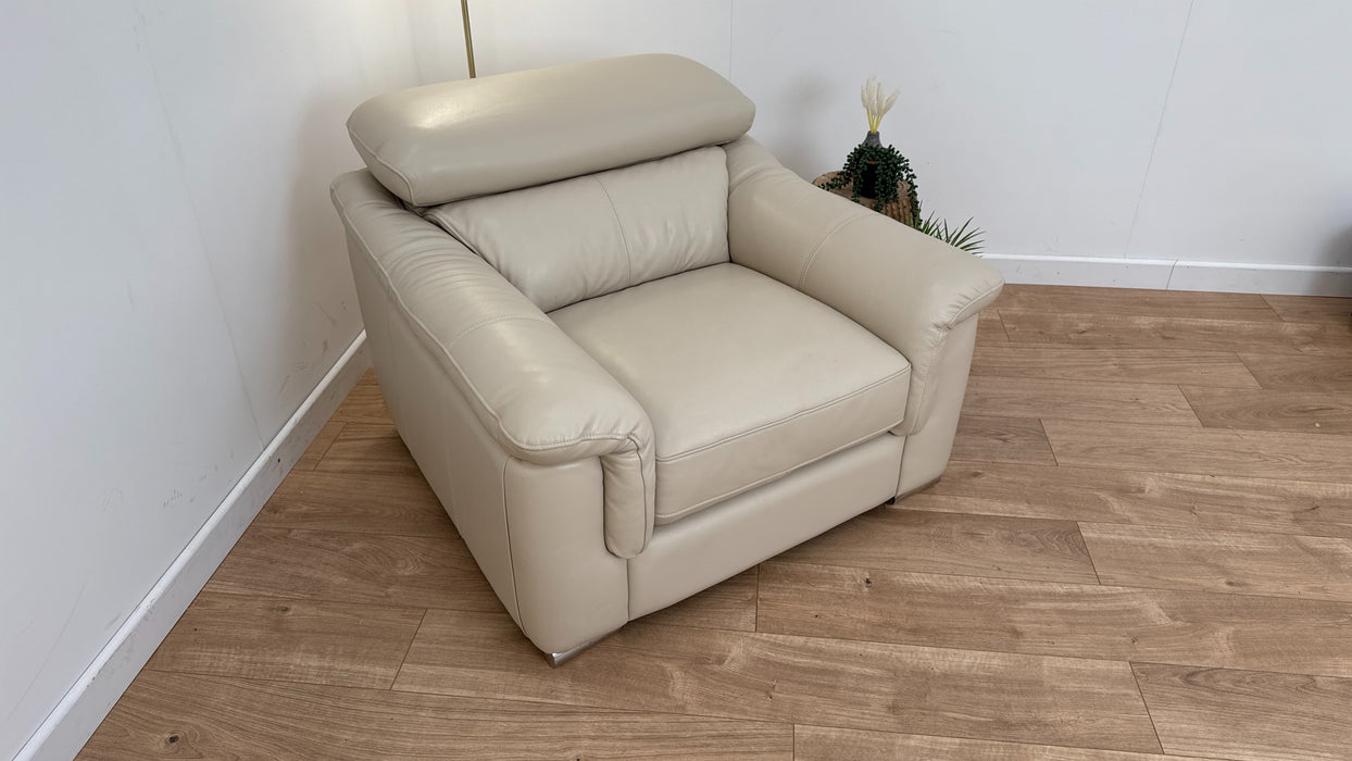 Delta Leather Chair