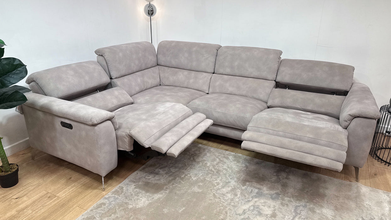 Sofology Illinois Fabric 1 Corner 2 Power Recliner/Headrest x 2 in Lifestyle Mottled Marble
