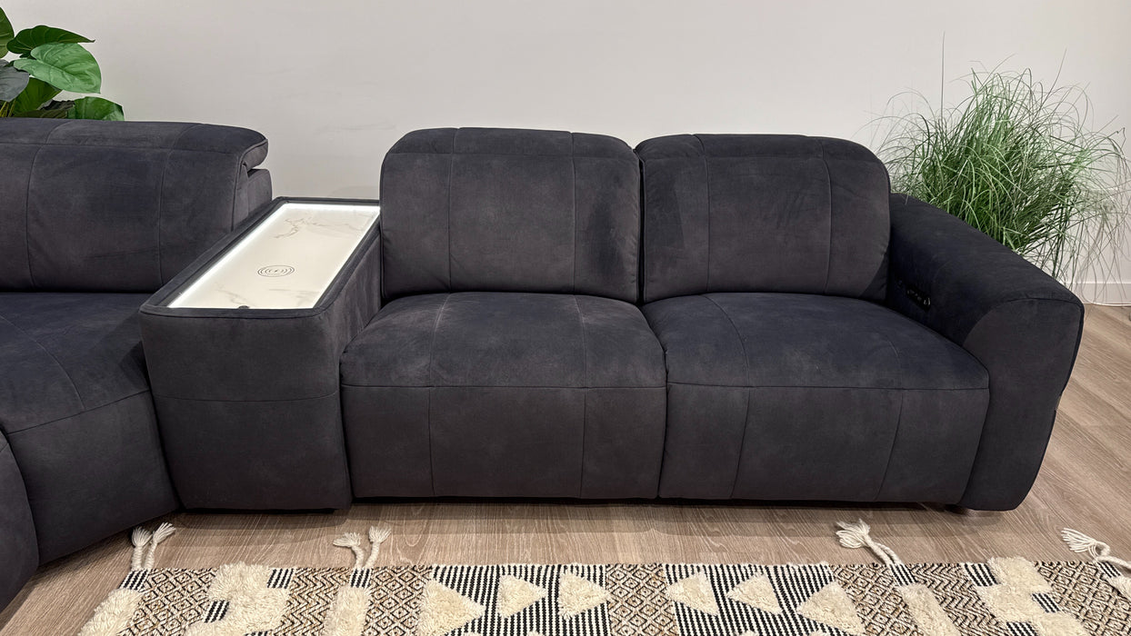 Sofology Lumiere Fabric 3 Corner Console 3 Power Triple Recliner/Headrest Gunmetal Trim Light Marble Console in Lifestyle Flecked Anthracite