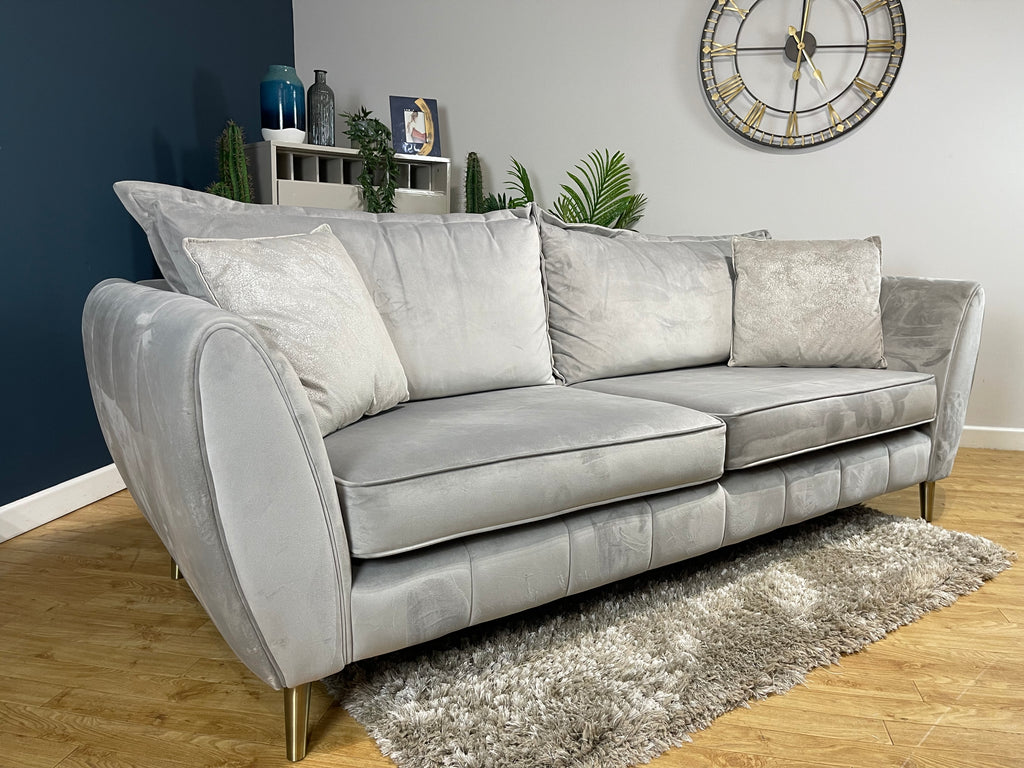 Sofas The Sofa Clearance Outlet   B6BA909D EA1D 4A1B BC4B B7A05C24A5E0 1024x768 