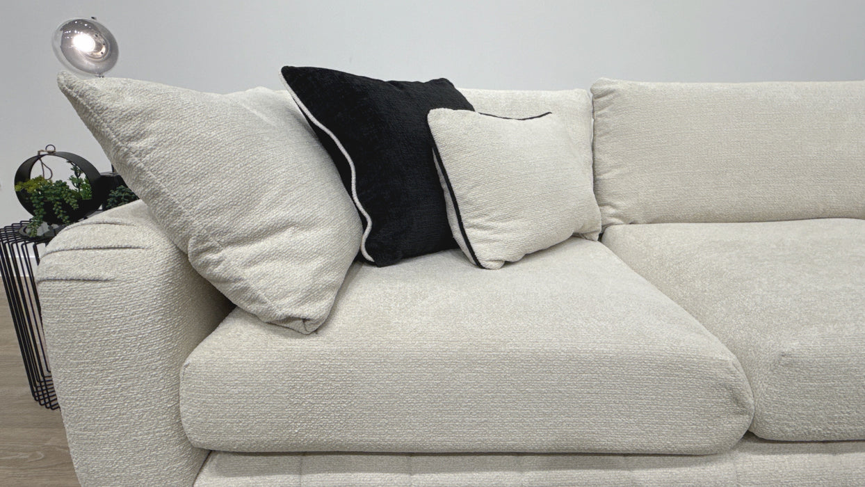 Sofology Westwood Fabric 3 Corner 1 No Trim in Soft Boucle Ecru Mix