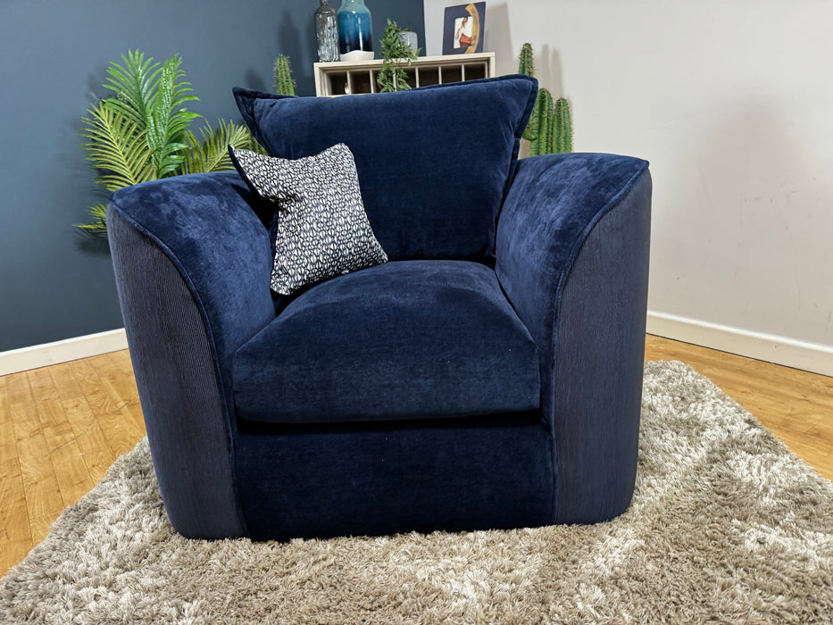 Como Fabric Chair - Villa Midnight  (WA2)