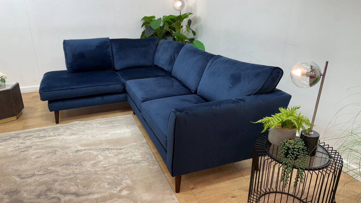 Sofology Keswick Fabric 1 Terminal Corner 2 in Deluxe Velvet Navy