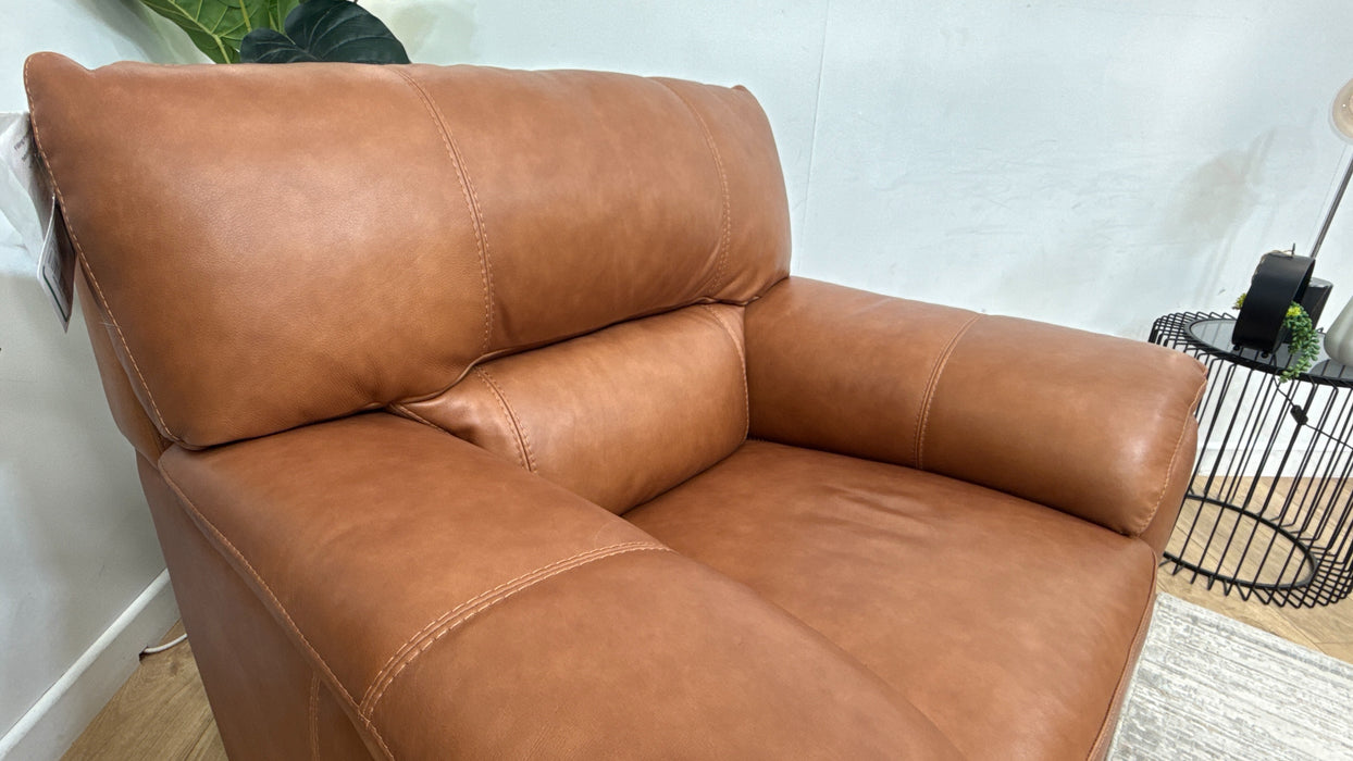Sofology Santina Leather Chair in Relaxed Soft Tan
